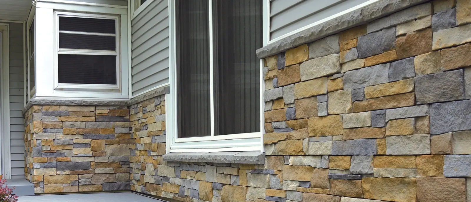 Sk certainteed stonefacade aptw darkgray sill Fischer house