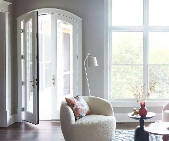 Sk pella reserve traditional arched hinged door